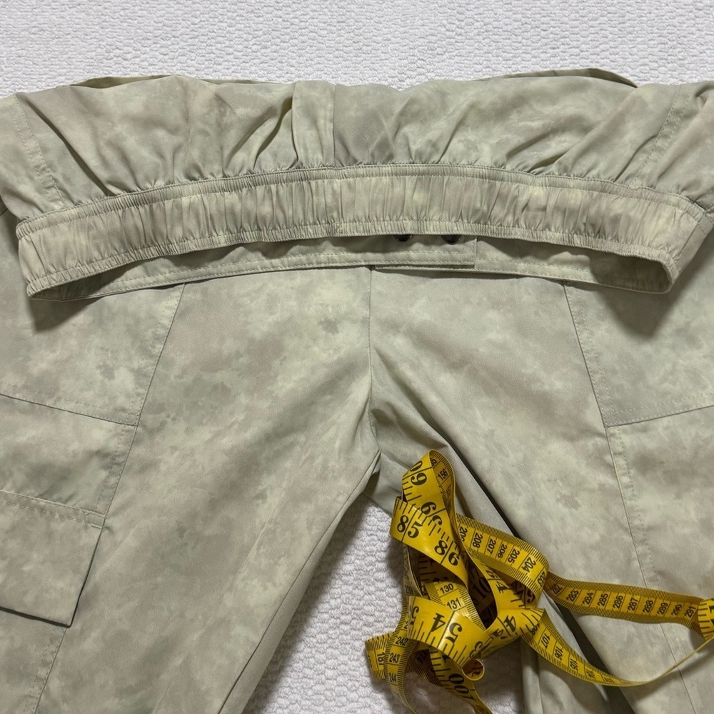 Fabletics Women Large Annie Dried Sage Tie Dye Texture Nylon Cargo Joggers - Picture 13 of 16